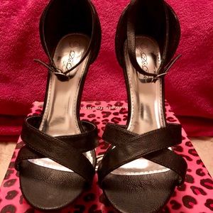 DbDk Fashion 6” Stilletto’s Wooden Heel Sz (10)